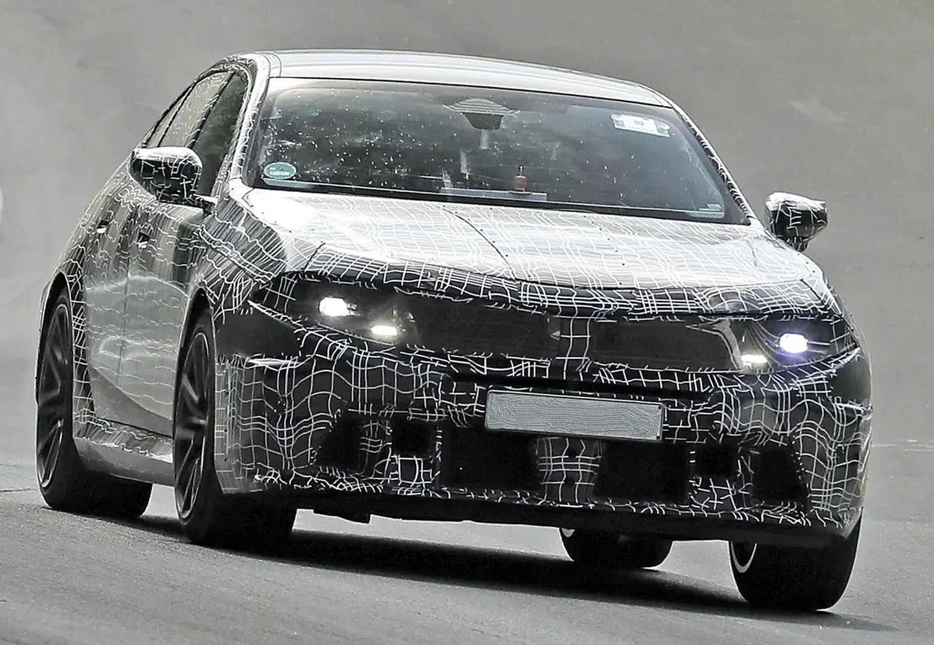 UPDATED BMW M5 SPIED