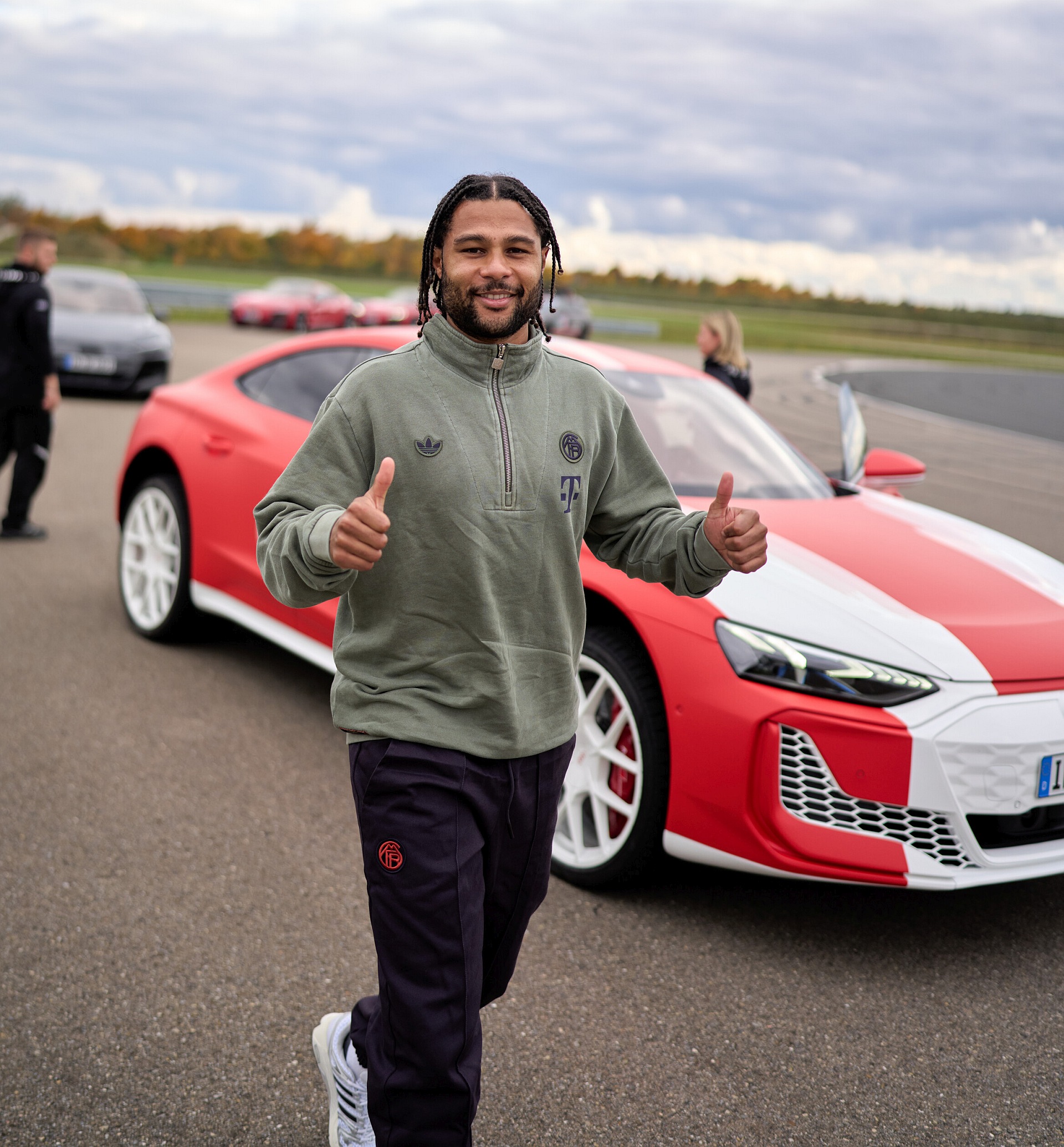 AUDI HANDS OVER NEW CARS TO FC BAYERN MUNICH PLAYERS
