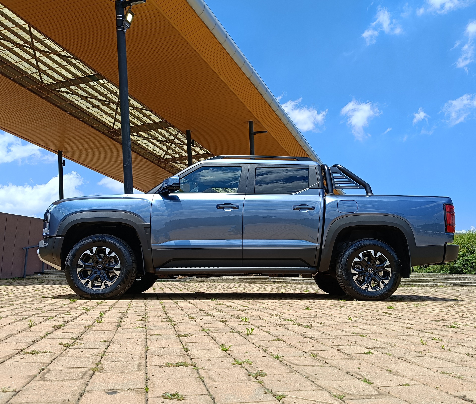 MZANSI GETS CHINESE BAKKIE WITH PORSCHE POWER